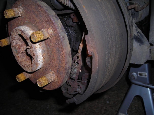 Name: XJ rear brakes 003.jpg
Views: 86
Size: 94.3 KB
