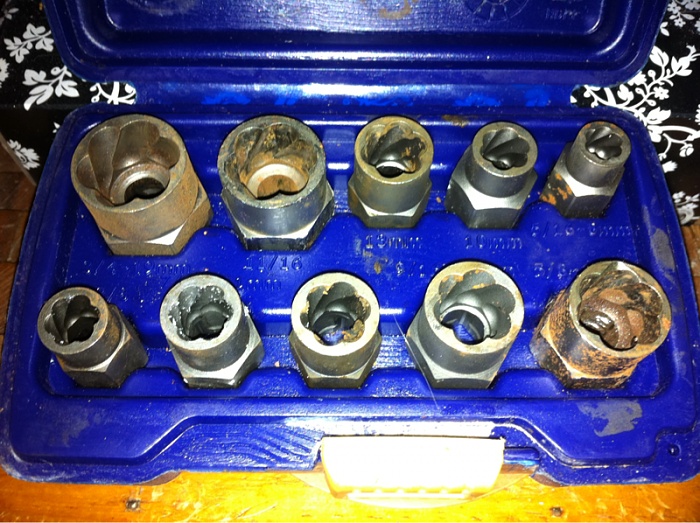 Drilling and tapping rusted bolts-image-781974377.jpg