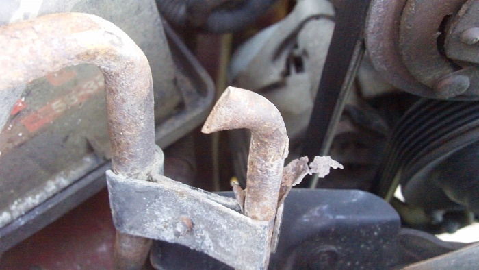 A/C R12 to R134?-115_0278.jpg