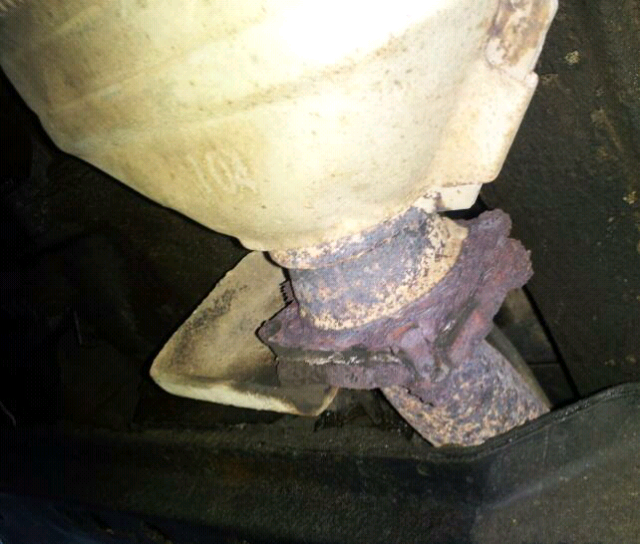 Exhaust Leak-forumrunner_20110810_133751.jpg