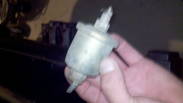 Oil pressure pegged out-forumrunner_20110904_213908.jpg