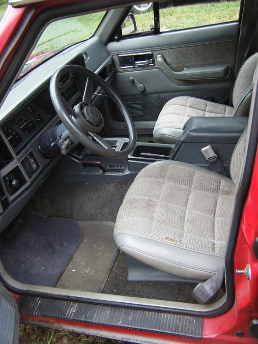 1990 XJ, 4.0 4x4, got a few problems.-dscf0105.jpg