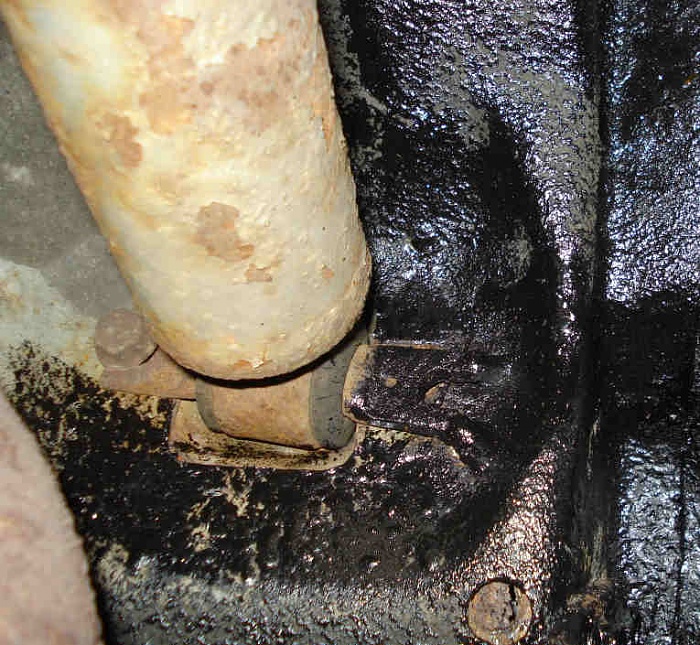 Welded On rear upper shock mounts. Am I screwed?-welded_shock_mount_pass.jpg
