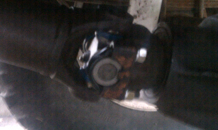 pinion u bolt mod-forumrunner_20111105_161403.jpg