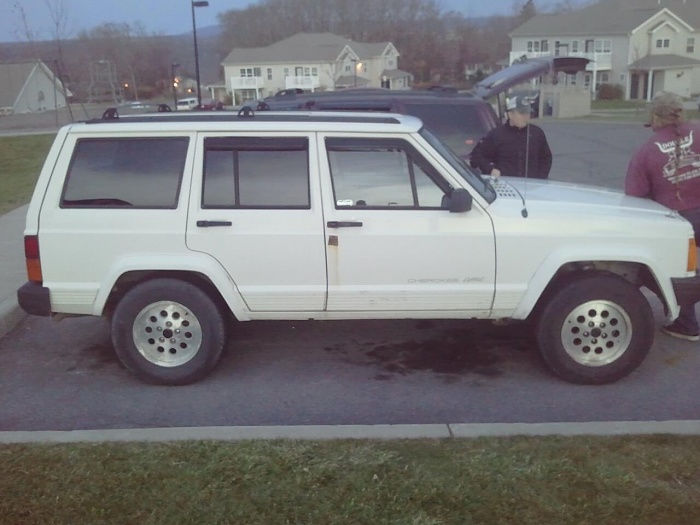 new jeep-337436_1921911987001_1818130409_1262145_2070271906_o.jpg