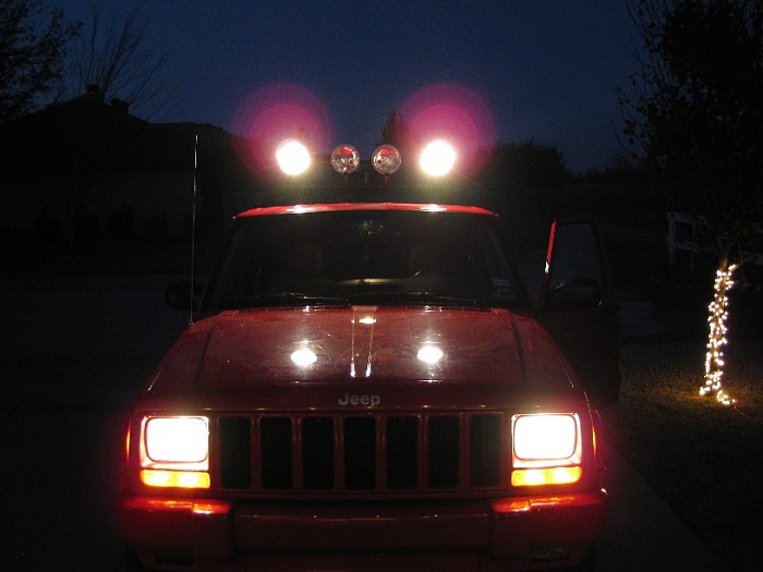 Just Mounted Lights on Roof Rack-100_0255.jpg