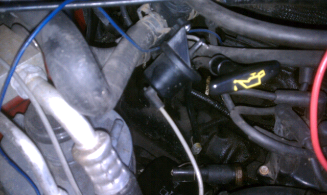 Where does this plug go? *Pics*-forumrunner_20111213_163950.jpg