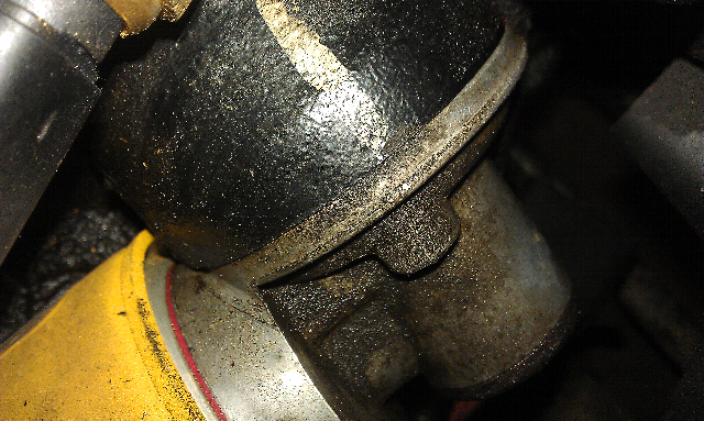 leaking maybe near oil filter-forumrunner_20120127_195515.jpg