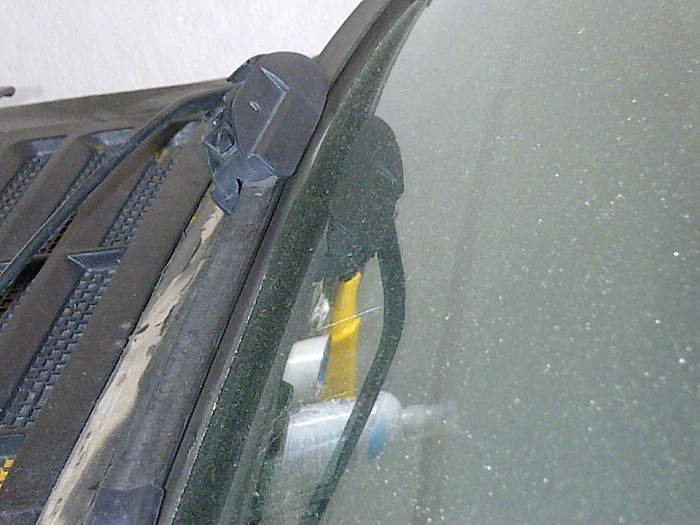 Help on wiper blades/arms!!-img-20120131-00011.jpg