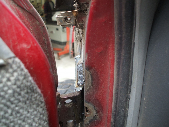 How to fix broken hing, dont replace upgrade!-dscf1447.jpg