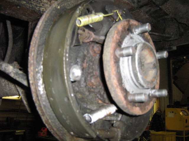 drum brake question-img_2229.jpg