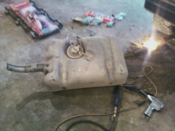 What did you do to your XJ today??-fuel-tank.jpg