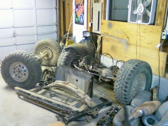 Project Great White-right-garage.jpg