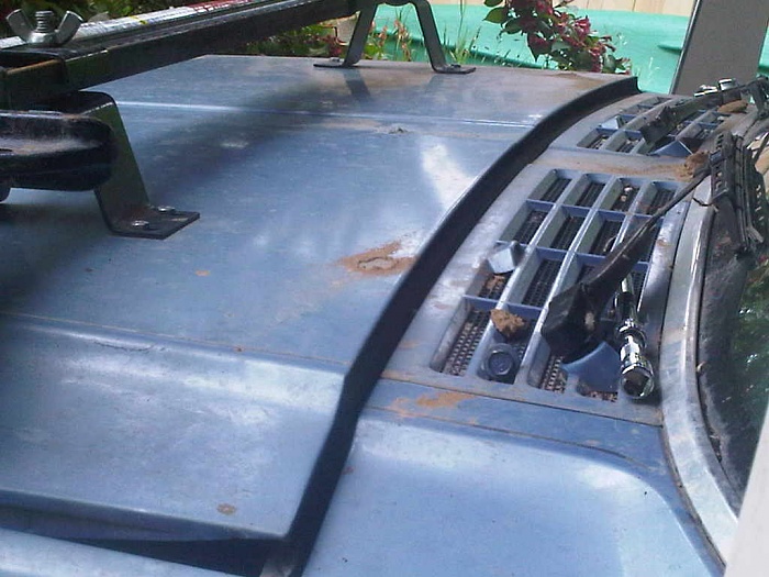 What did you do to your XJ today??-hood-spacers-installed.jpg
