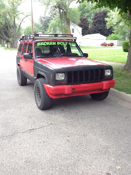 Michigan Jeepers Post Up.-image-1441635736.jpg