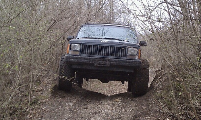 Central Indiana Jeep Club-jeep-hump.jpg