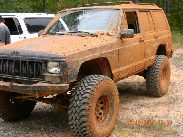 Post pix of your daily driver/off-road XJ(SouthEast edition)-forumrunner_20111129_175623.jpg