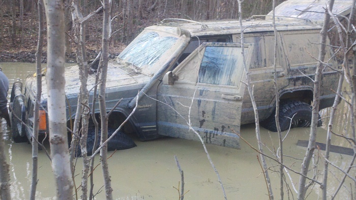 V.A. Cherokee Club-forumrunner_20111230_193706.jpg