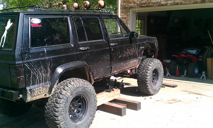 Lifted dd to 1 tons and big block-new-height.jpg