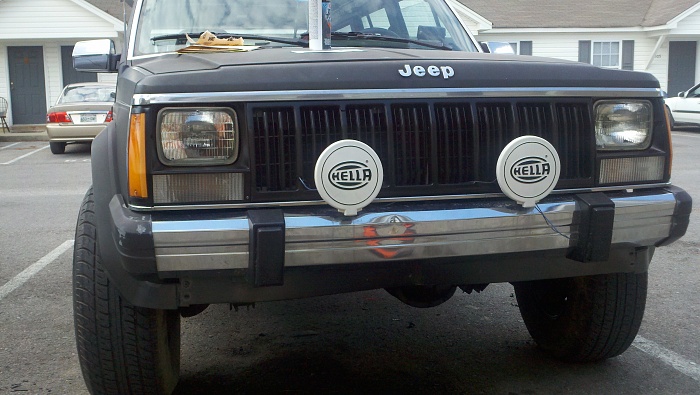 Revamped 1988 Jeep XJ Build-painted-grille.jpg