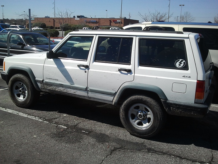My XJ Build... fueled by financial aid refunds-2012-02-28-12.45.31.jpg