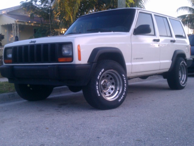 Insert "SomethingClever" Here-white-jeep-before.jpg