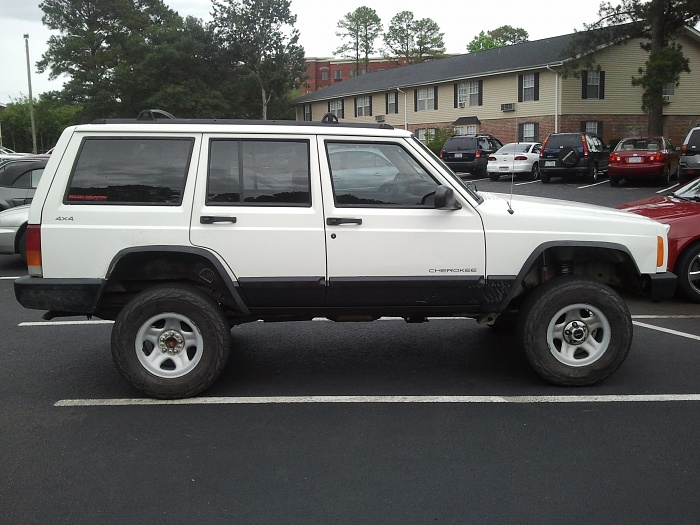 My XJ Build... fueled by financial aid refunds-2012-05-13-18.22.24.jpg