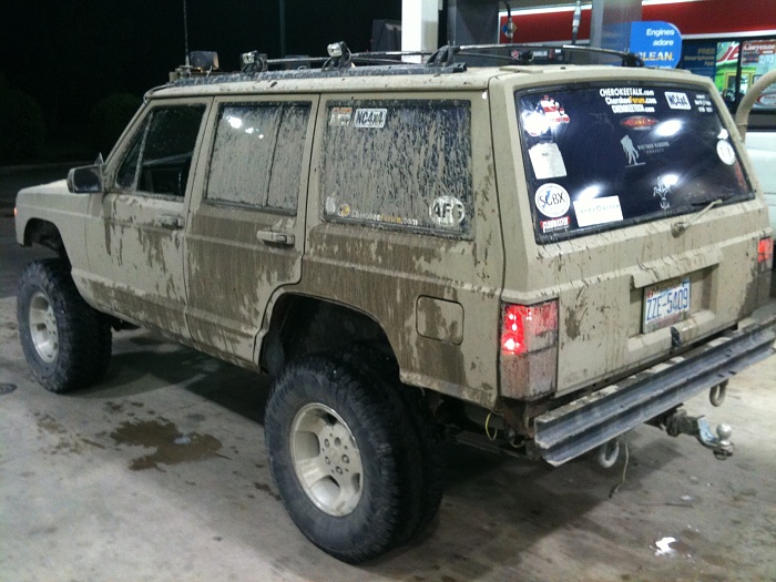 The XJ Heep-mud.jpg