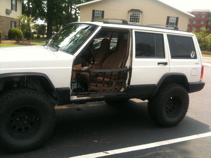 My XJ Build... fueled by financial aid refunds-img_0046-1-.jpg