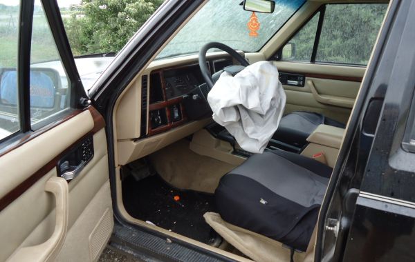 Name:  Popped Airbag.jpg
Views: 685
Size:  45.1 KB