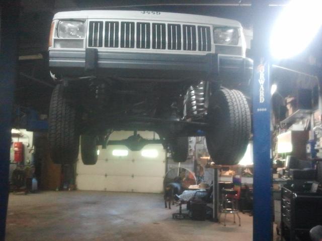 Name:  jeep on lift with coils and trackbar installed.jpg
Views: 160
Size:  41.5 KB