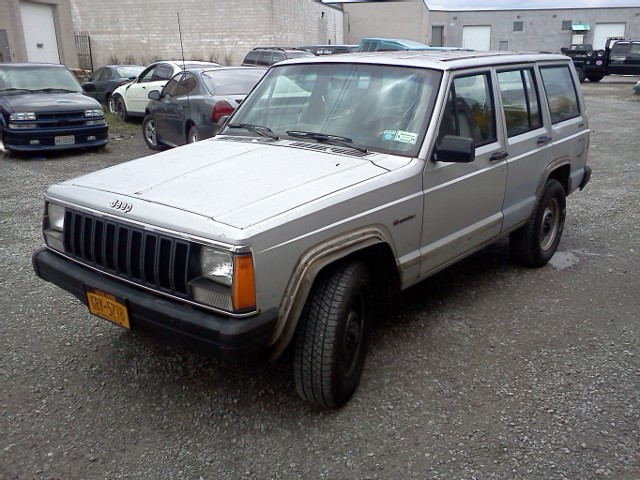 86 cherokee AMC 2.5L-692.jpg