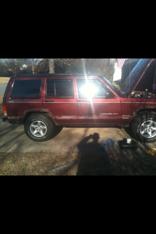 My 2001 XJ Build &quot;Rose&quot;-2removed-body-moldings.jpg