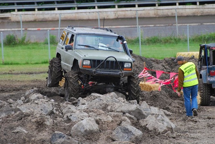 XJ on Tractor tires-.facebook_-586518238.jpg