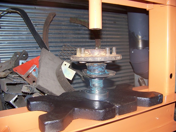 project Rusty woody-pressing-bearings.jpg