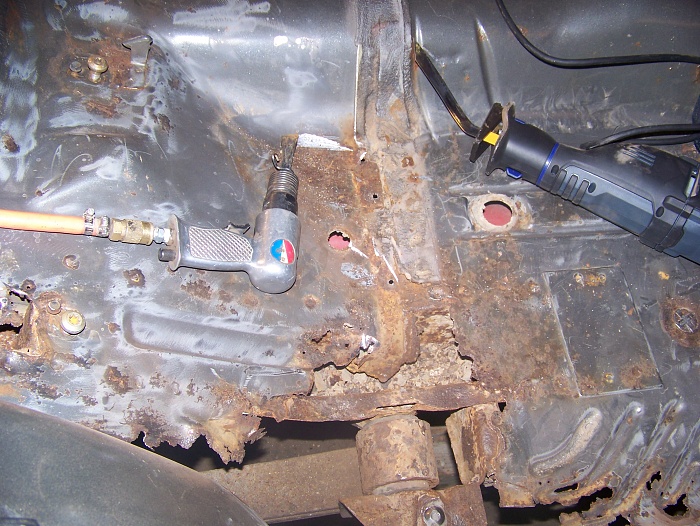 project Rusty woody-87xj-floor-rust.jpg