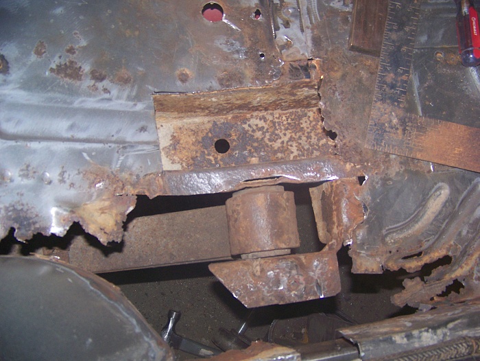 project Rusty woody-87xj-frame-notch.jpg