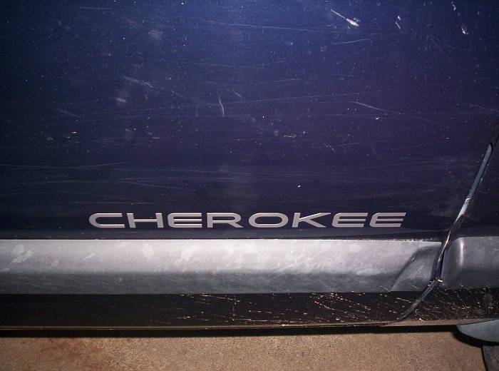 Ole' Blue build-cherokee-emblem.jpg