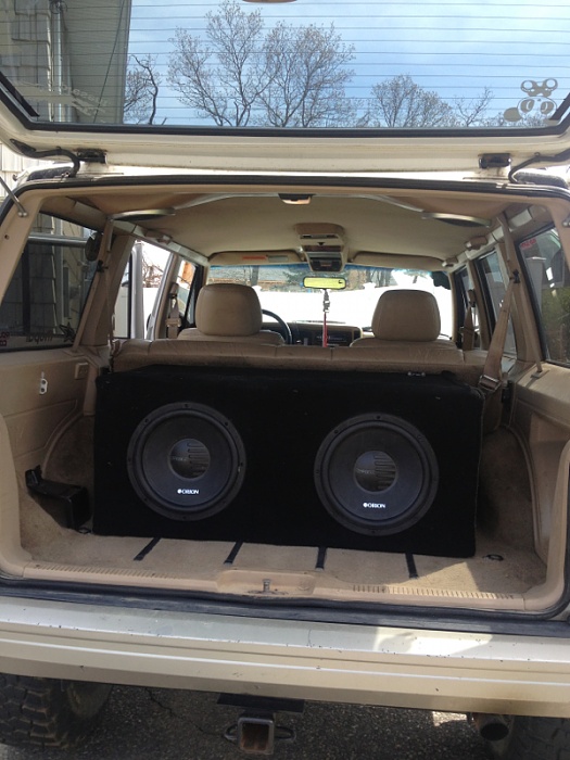 back in the jeep game-image-4225827043.jpg