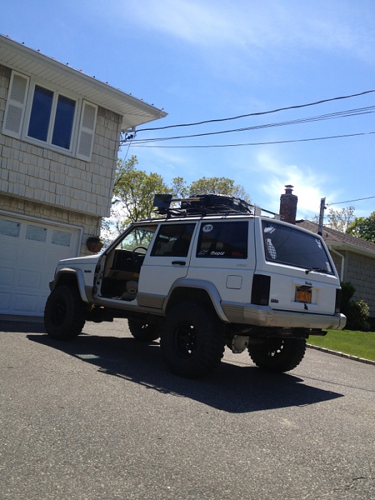 back in the jeep game-image-3760467002.jpg