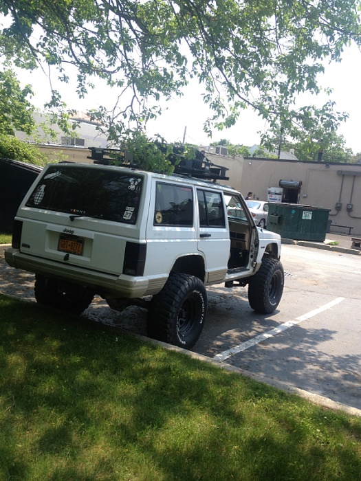 back in the jeep game-image-3197864880.jpg