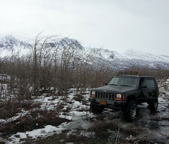 My 98 XJ that wishes it lived in a different state-forumrunner_20140218_100151.jpg