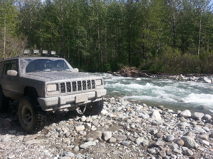 My 98 XJ that wishes it lived in a different state-forumrunner_20140218_100157.jpg