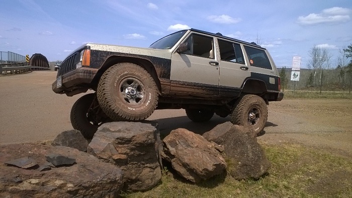 MY 94 XJ very slow build.-10336660_10203795202549325_5023534507026435907_n.jpg