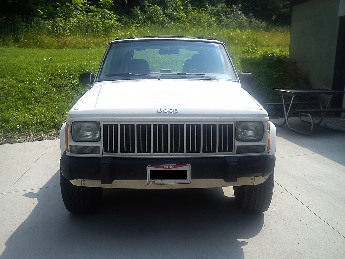Regular Cherokee-white.jpg