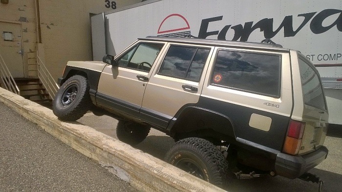 MY 94 XJ very slow build.-10537329_10204245294521343_1086997007609573106_n.jpg