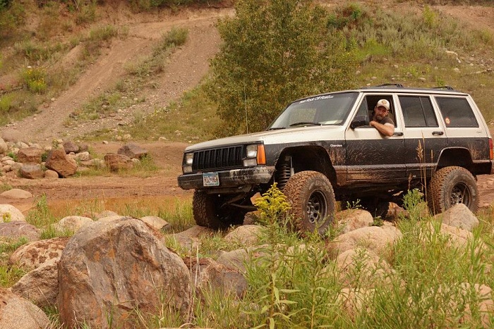 MY 94 XJ very slow build.-10301121_10204489293261159_8289281423062939457_n.jpg