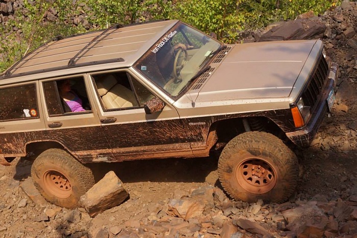 MY 94 XJ very slow build.-994476_10204489325581967_3272640116991643698_n.jpg