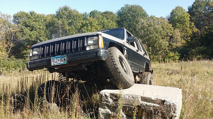 MY 94 XJ very slow build.-10353706_10204966349707272_4089652236427236188_n.jpg