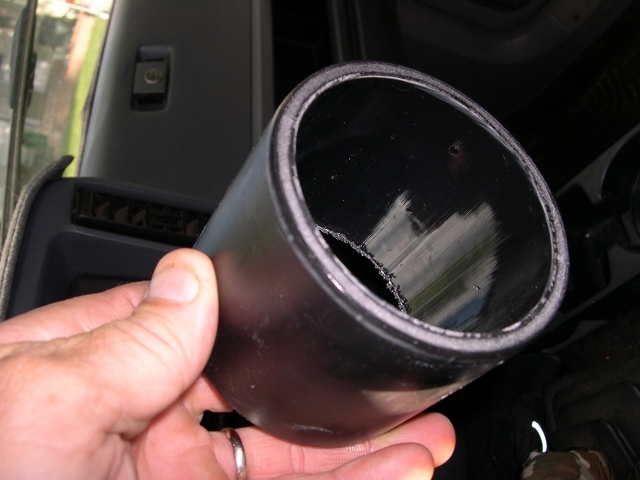 White Shadow-xj-cup-holder-002-640x480-.jpg
